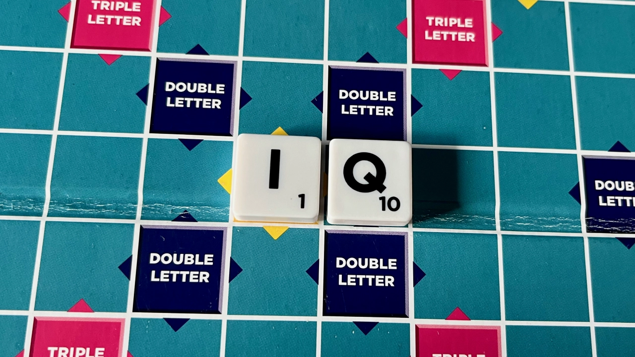 The letters I &#x26; Q in Scrabble